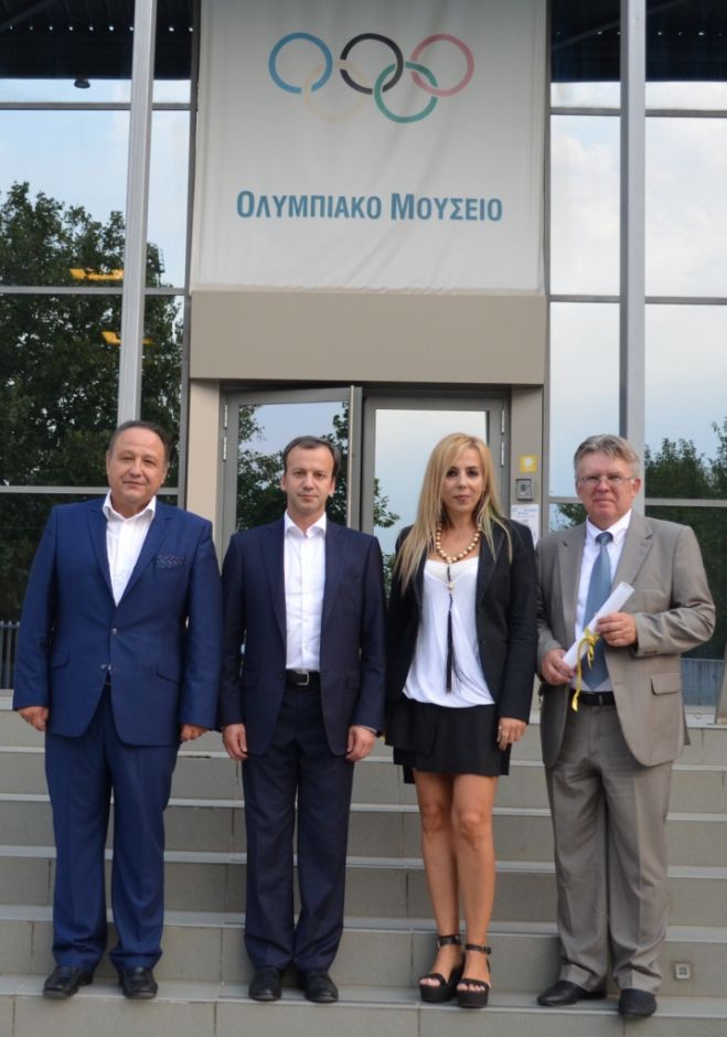 Ο ΑΝΑΠΛΗΡΩΤΗΣ ΠΡΩΘΥΠΟΥΡΓΟΣ ΤΗΣ ΡΩΣΙΑΣ  ΣΤΟ ΟΛΥΜΠΙΑΚΟ ΜΟΥΣΕΙΟ